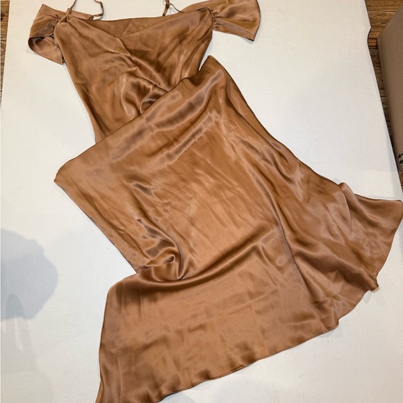 L'Agence Kenna Cowl Neck Cold Off the Shoulder 100% Silk Dress, like new, size 2 - Picture 6 of 9